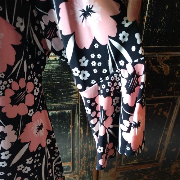 Spring Petals - Picture 5 of 6